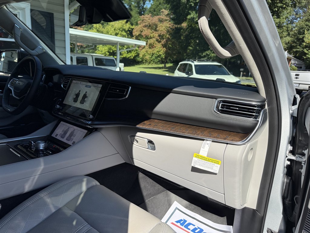 2023 Jeep Grand Wagoneer - $51,800