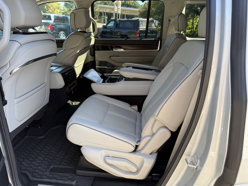 2023 Jeep Grand Wagoneer - $51,800