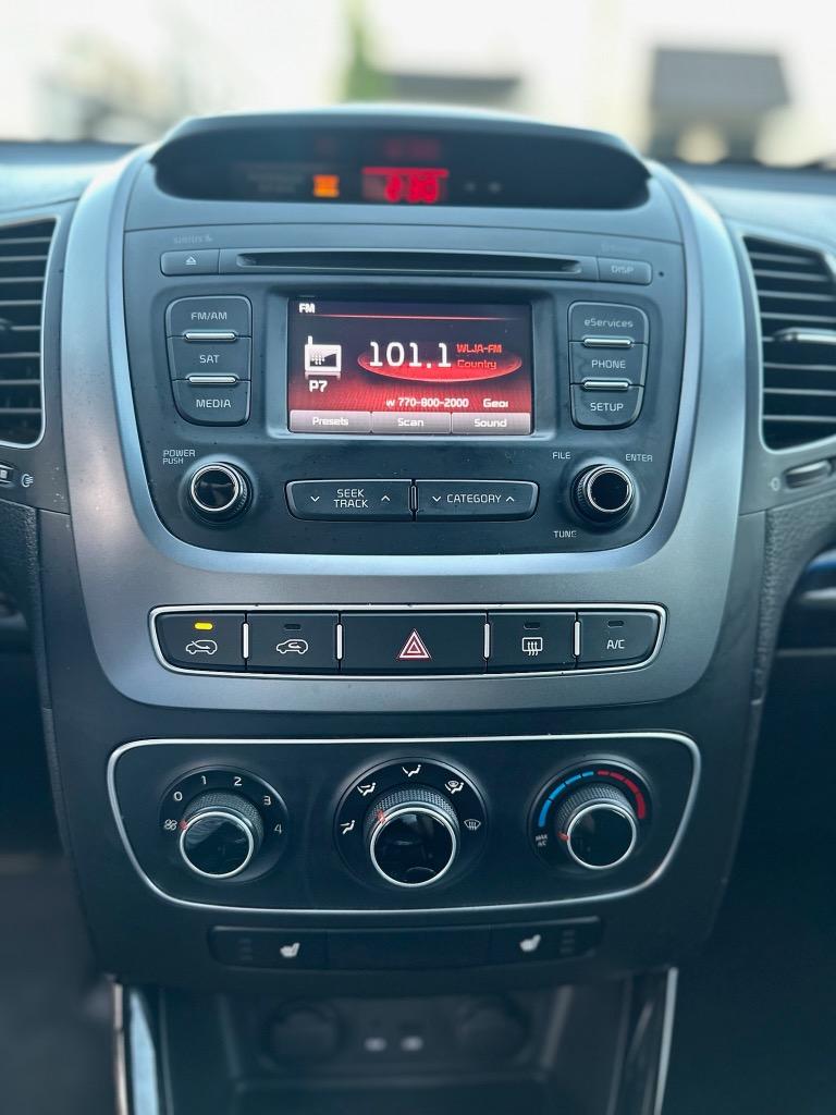 2014 Kia Sorento LX photo
