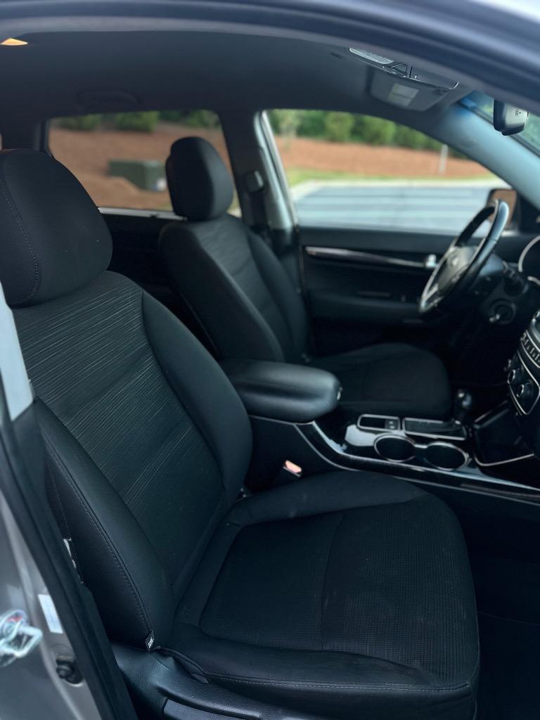 2014 Kia Sorento LX photo