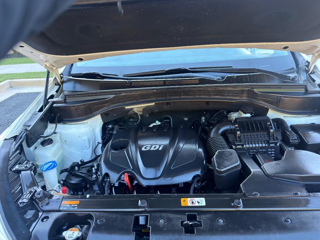 2013 Hyundai Santa FE Sport - $6,500