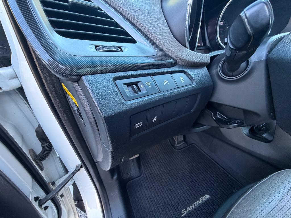 2013 Hyundai Santa FE Sport - $6,500