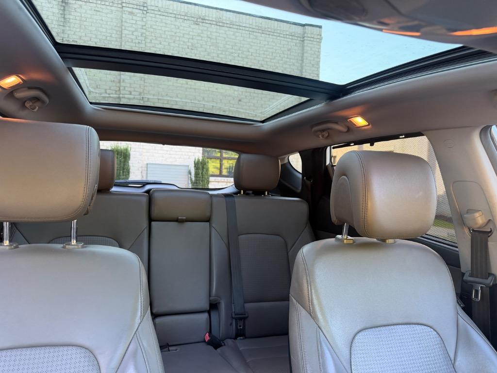 2013 Hyundai Santa FE Sport - $6,500