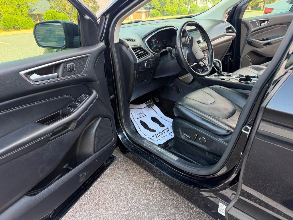 2017 Ford Edge - $7,400