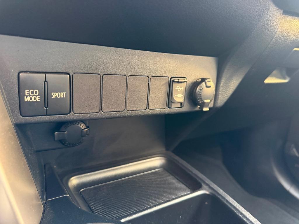 2013 Toyota RAV4 - $9,900