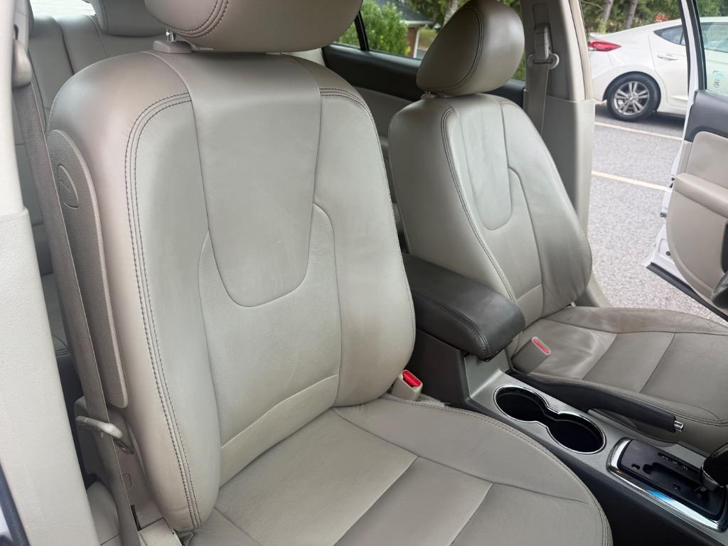 2010 Ford Fusion - $4,500