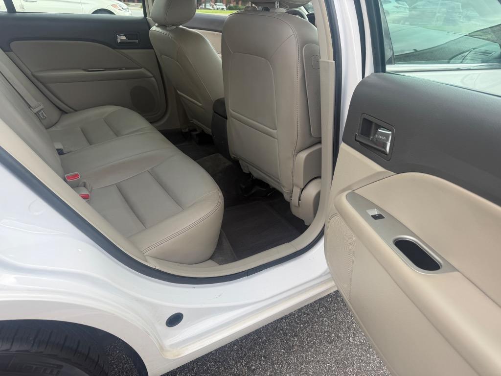 2010 Ford Fusion - $4,500