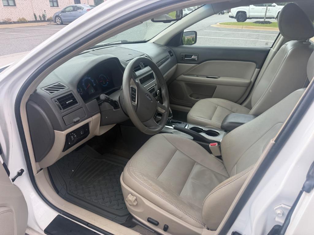 2010 Ford Fusion - $4,500