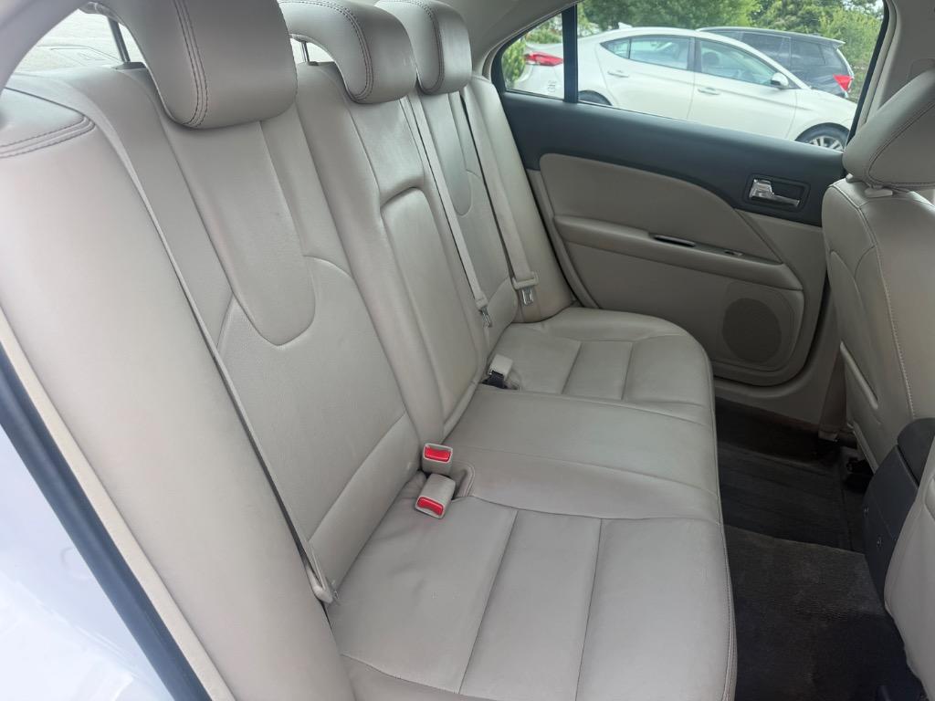 2010 Ford Fusion - $4,500