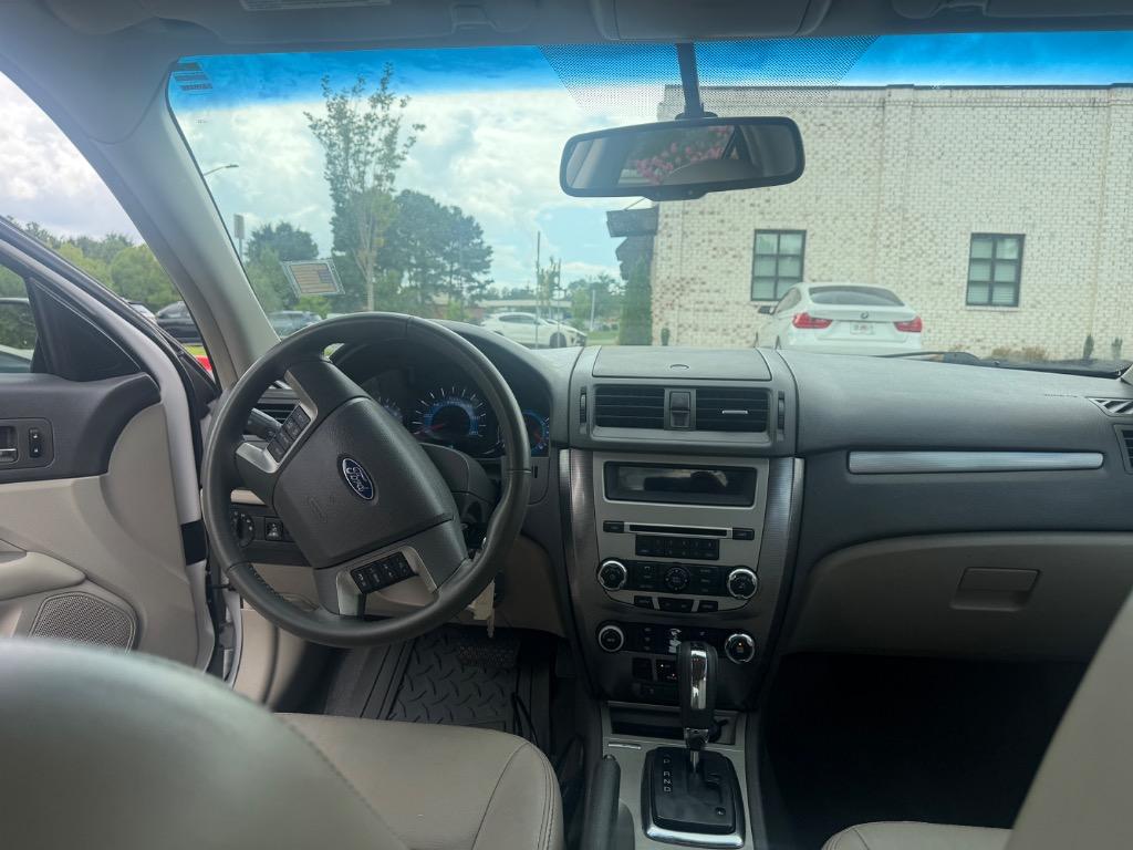 2010 Ford Fusion - $4,500