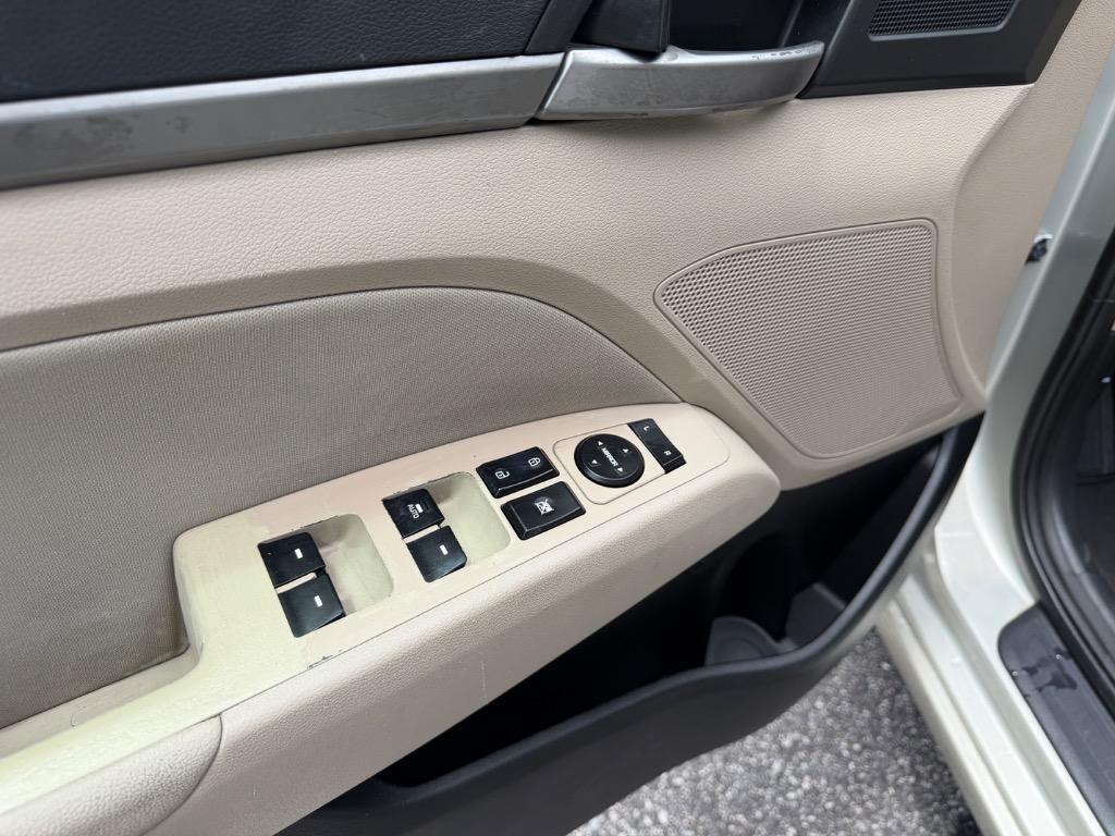 2017 Hyundai Elantra - $7,500
