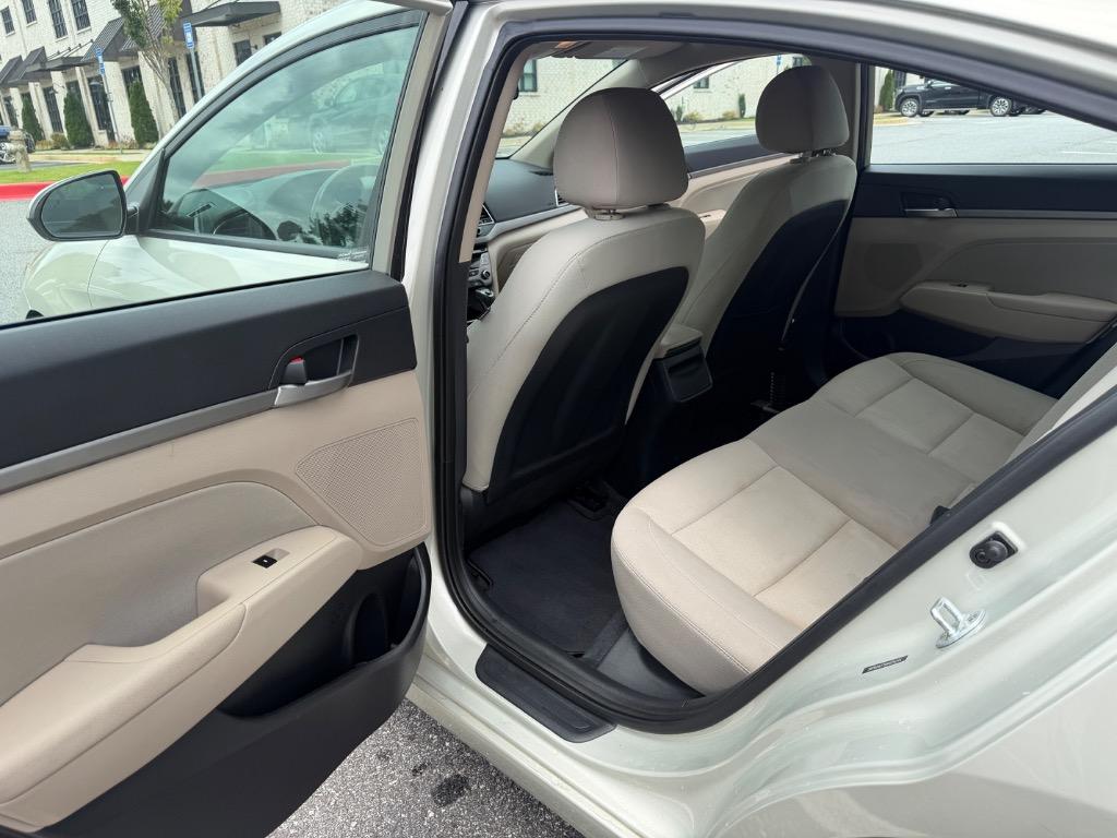 2017 Hyundai Elantra - $7,500