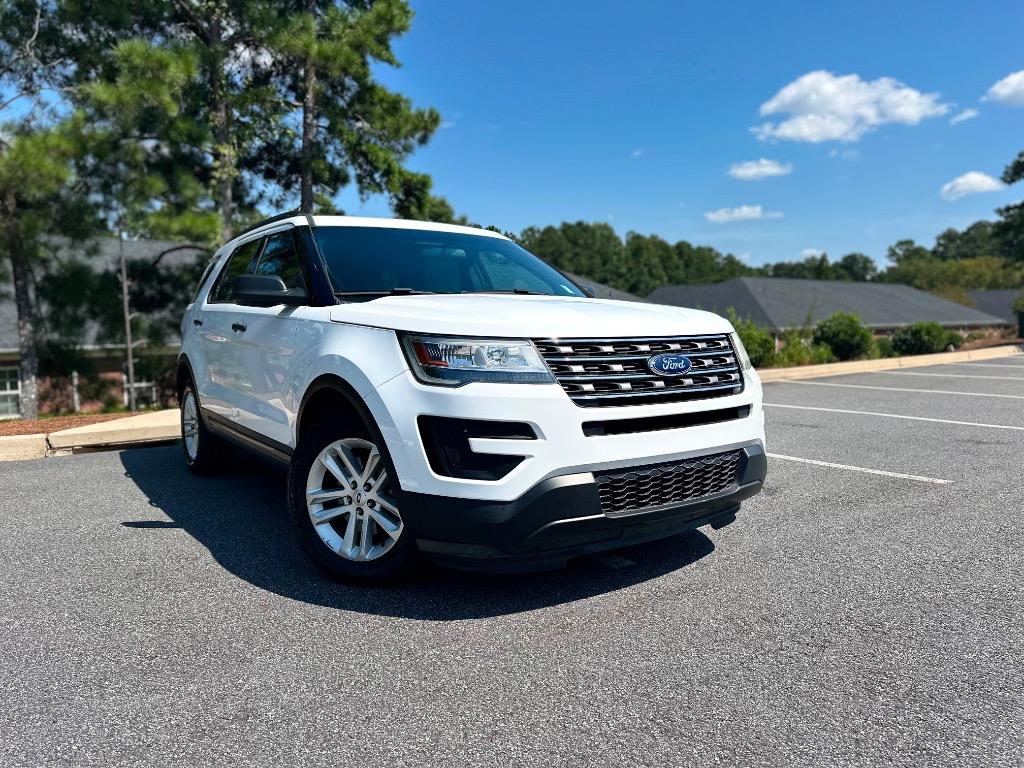 2016 Ford Explorer - $9,800