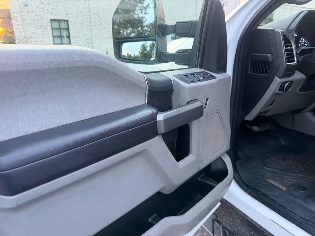 2017 Ford F-250 - $26,500