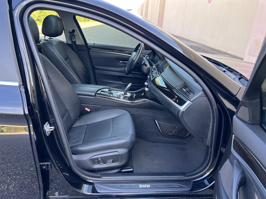 2014 BMW 528i - $10,999