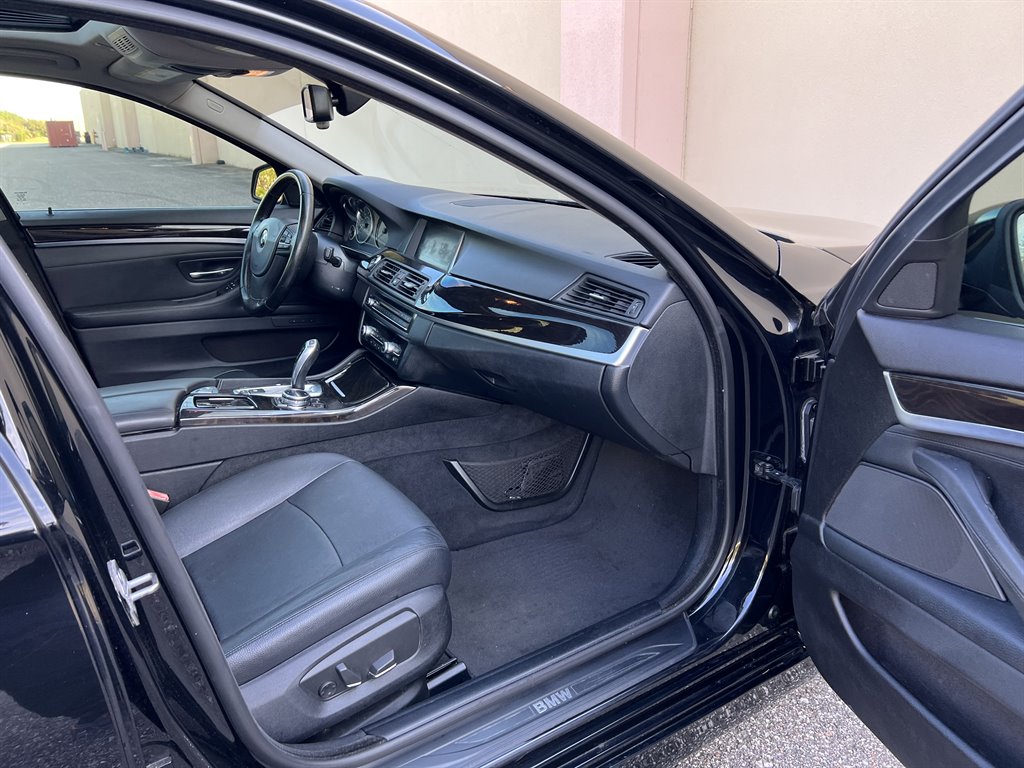 2014 BMW 528i - $10,999