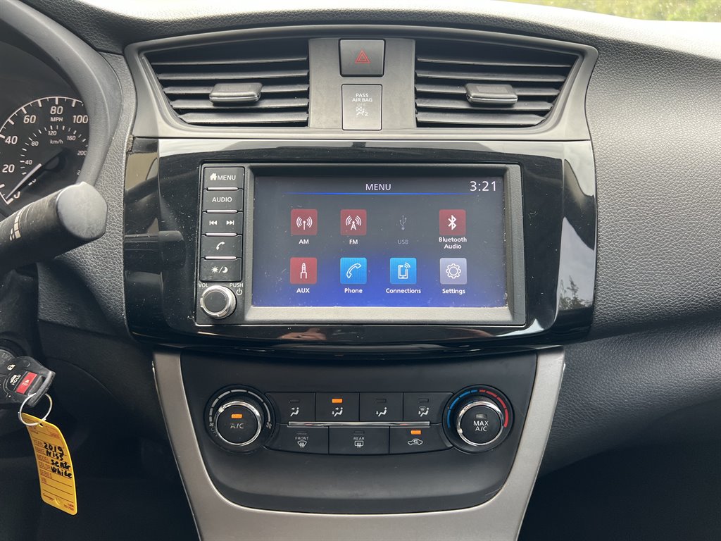 2019 Nissan Sentra S photo