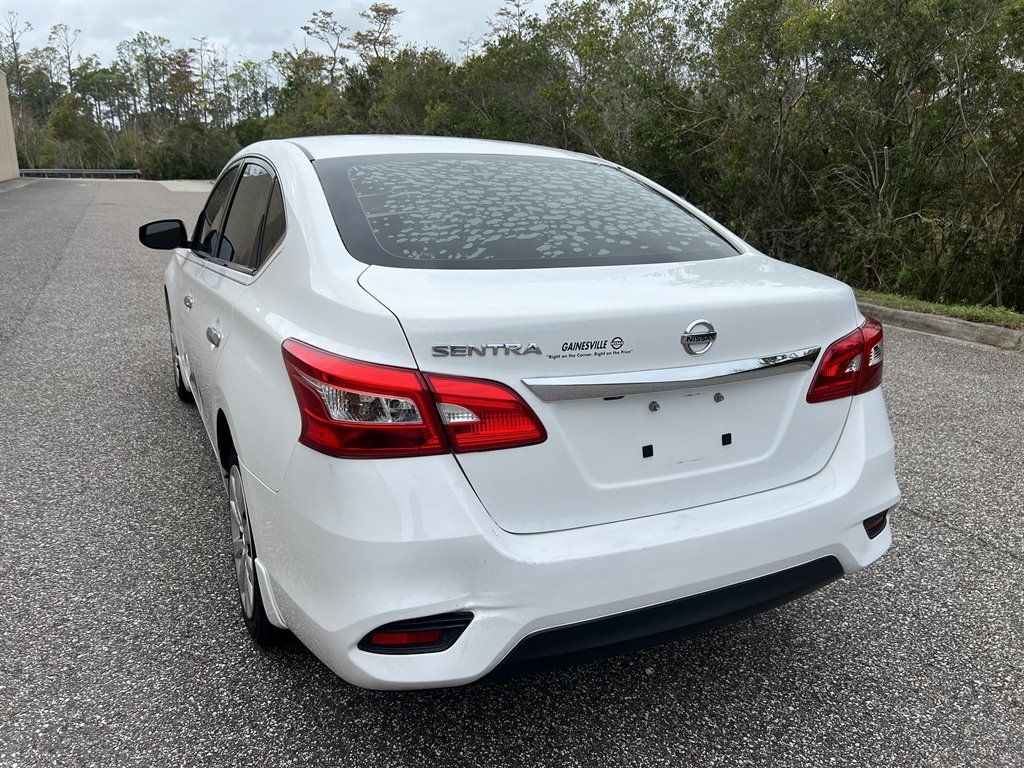 2019 Nissan Sentra S photo