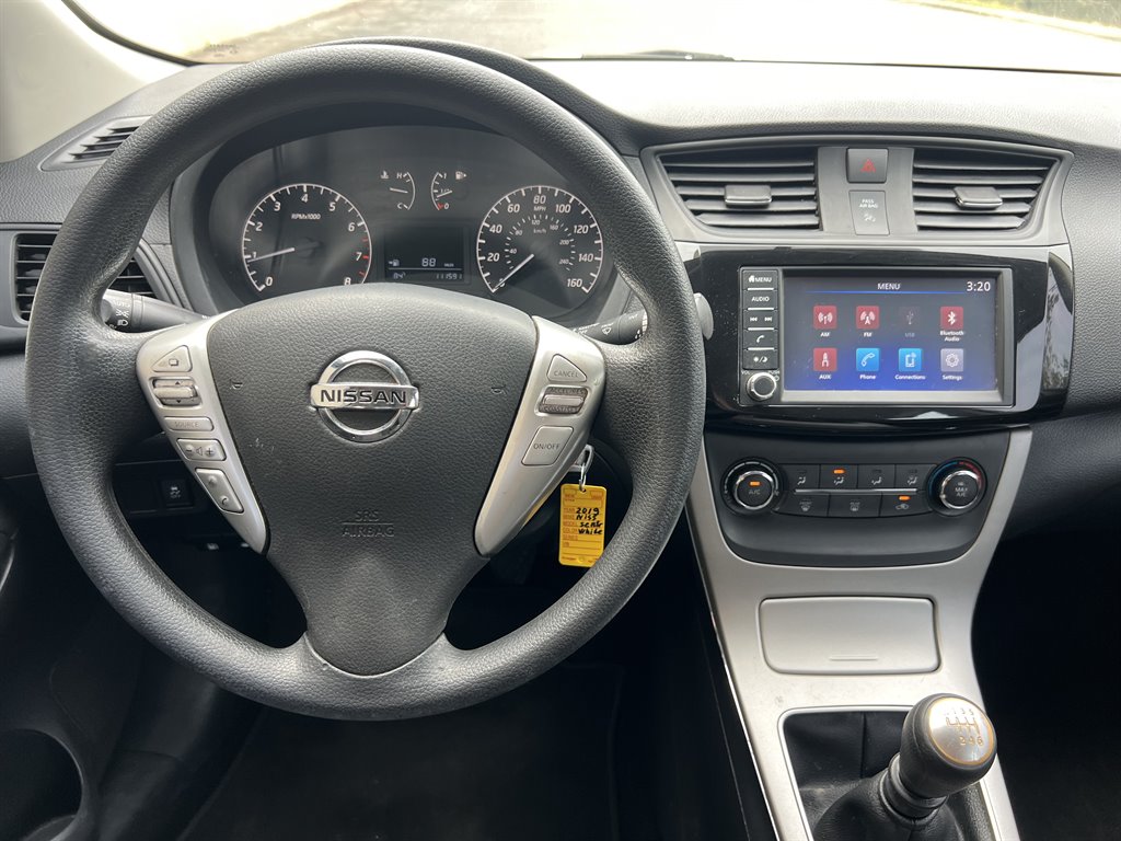 2019 Nissan Sentra S photo