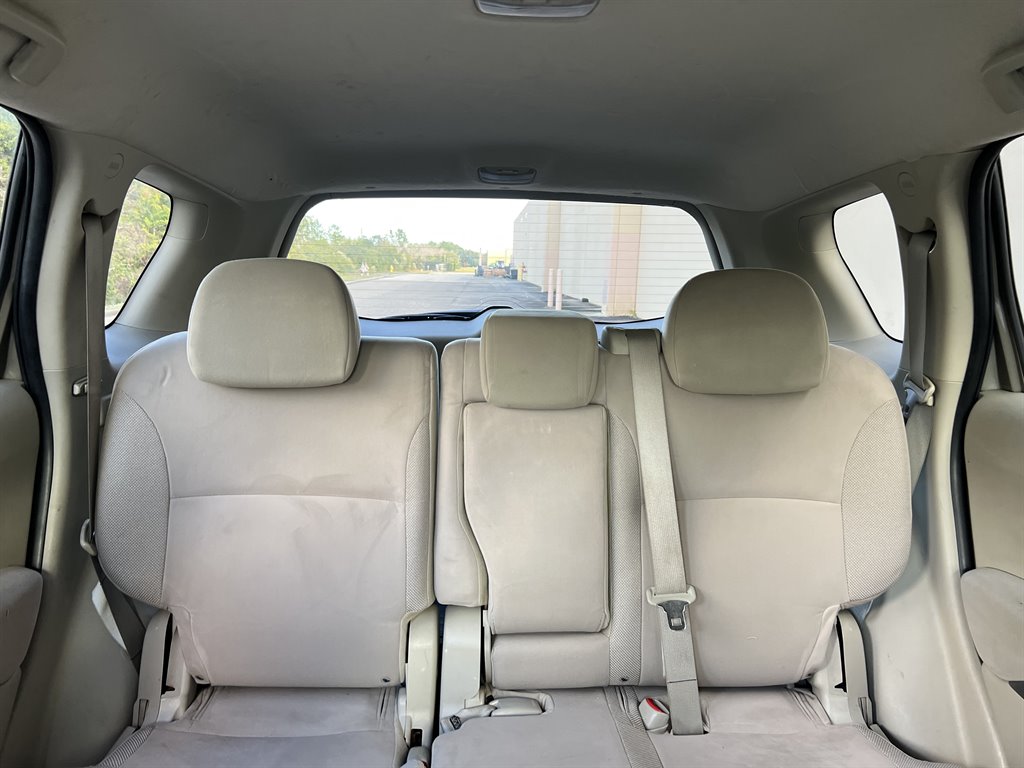 2008 Mitsubishi Outlander LS photo