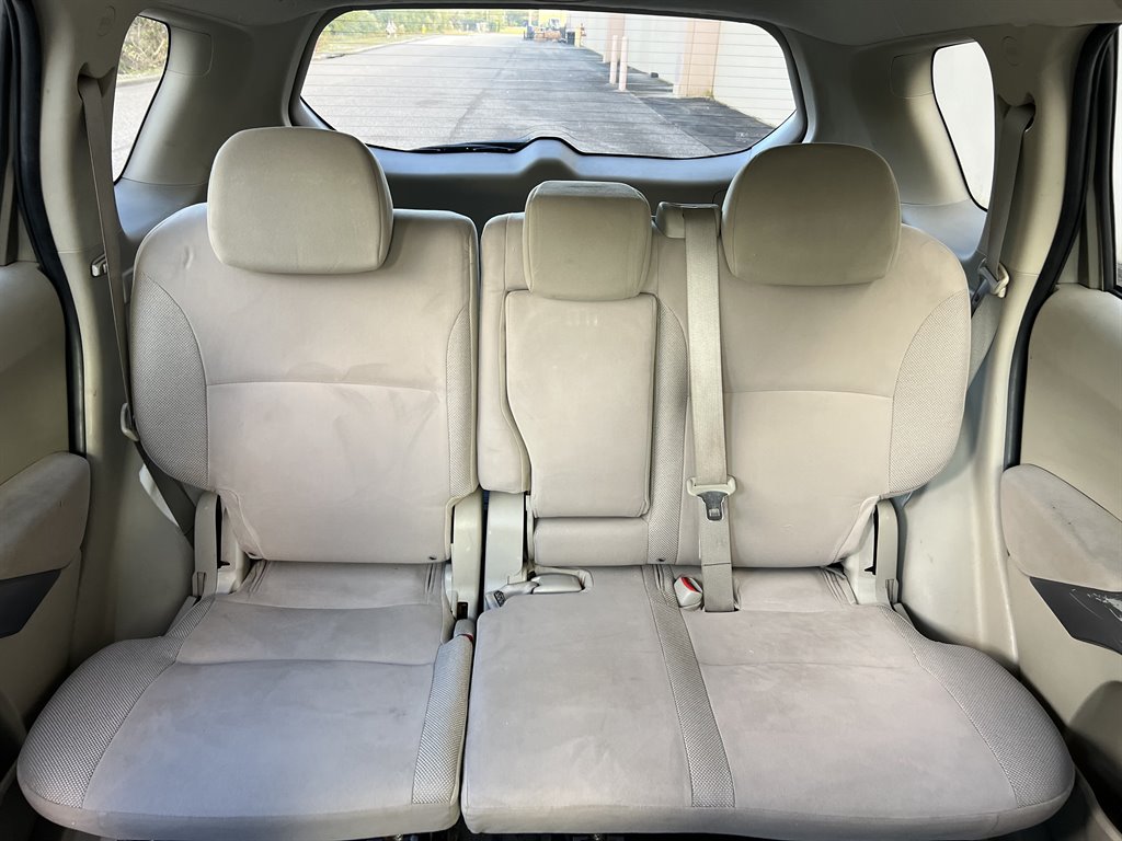 2008 Mitsubishi Outlander LS photo