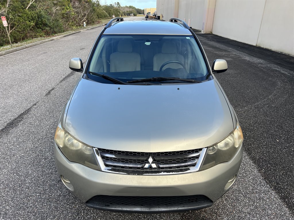 2008 Mitsubishi Outlander LS photo