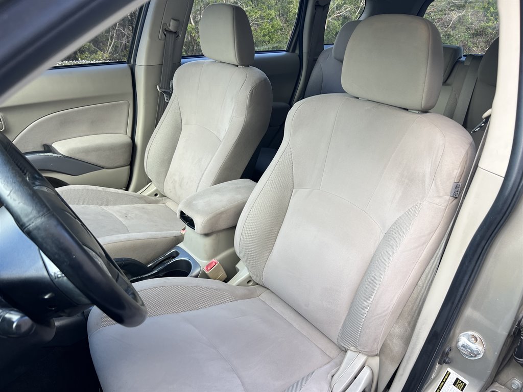 2008 Mitsubishi Outlander LS photo