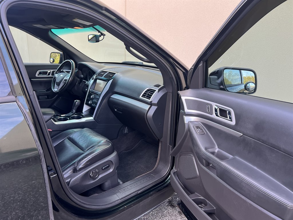 2013 Ford Explorer XLT photo