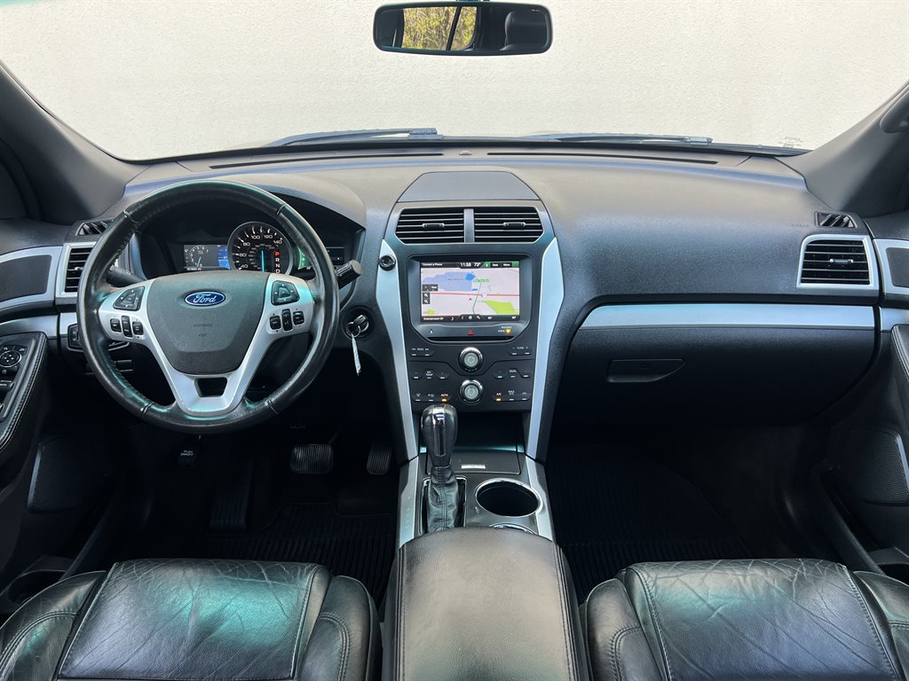 2013 Ford Explorer XLT photo