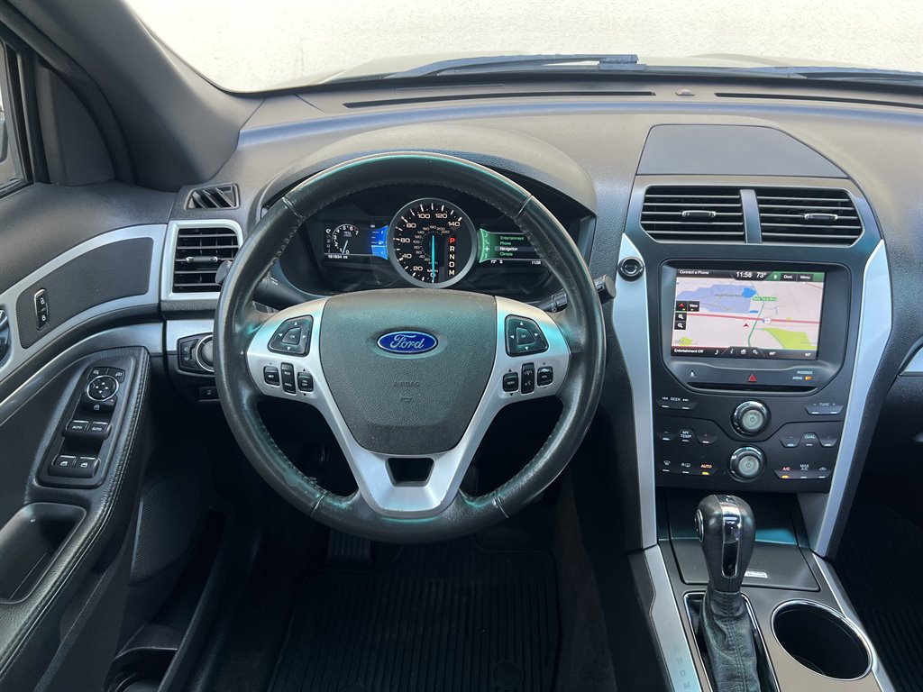 2013 Ford Explorer XLT photo