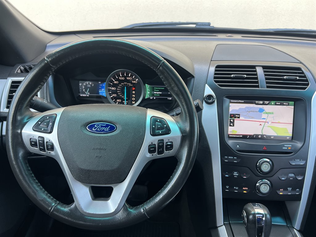 2013 Ford Explorer XLT photo