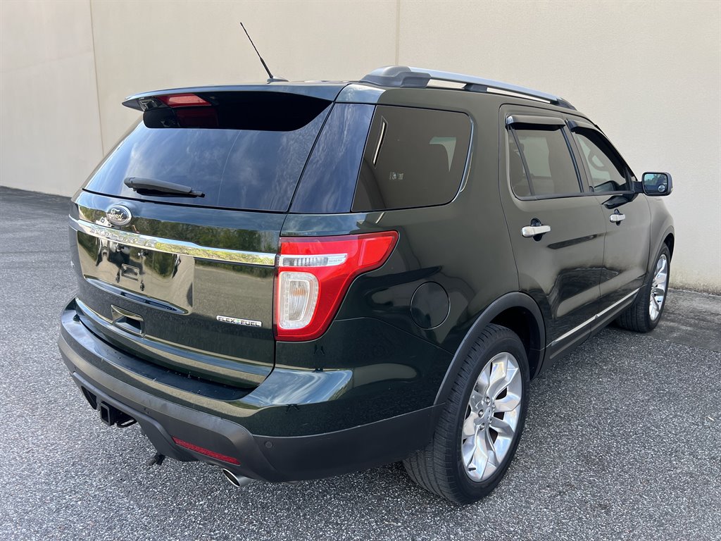 2013 Ford Explorer XLT photo