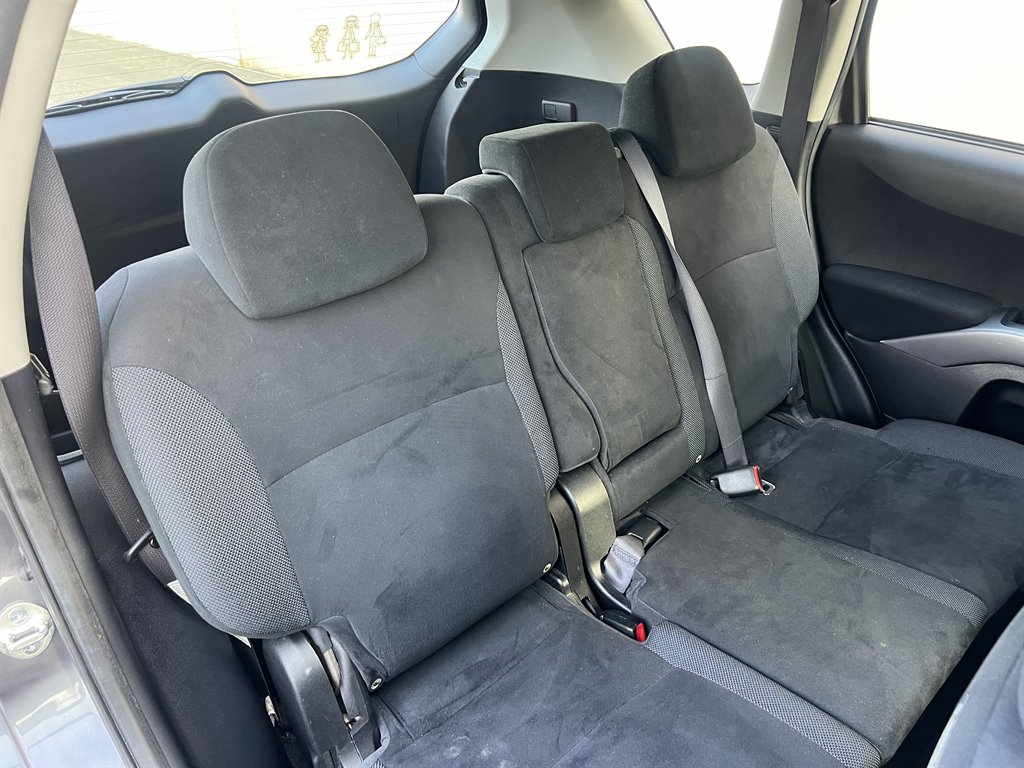 2007 Mitsubishi Outlander ES photo