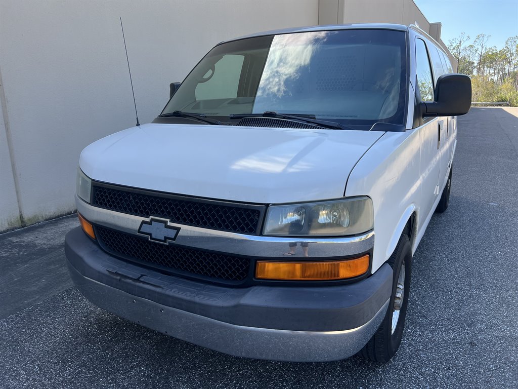 2004 Chevrolet Express 2500 2500 photo