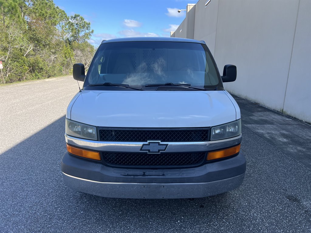 2004 Chevrolet Express 2500 2500 photo
