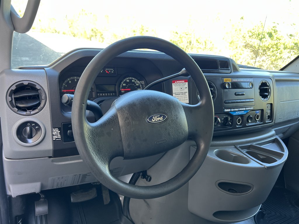 2011 Ford E-450 - $5,999