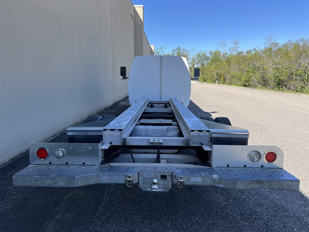 2011 Ford E-450 - $5,999