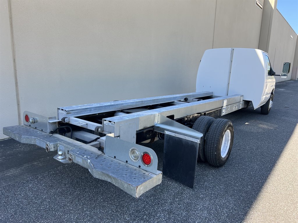 2011 Ford E-450 - $5,999
