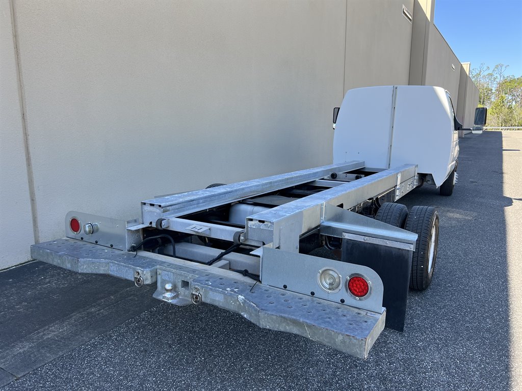 2011 Ford E-450 - $5,999