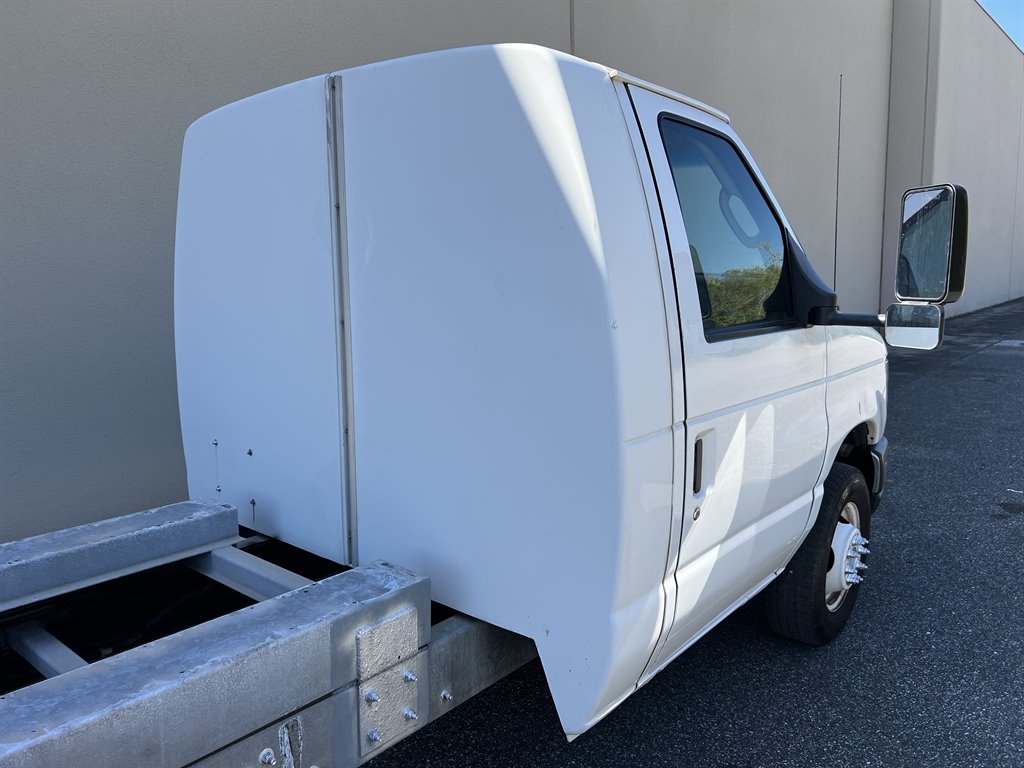 2011 Ford E-450 - $5,999