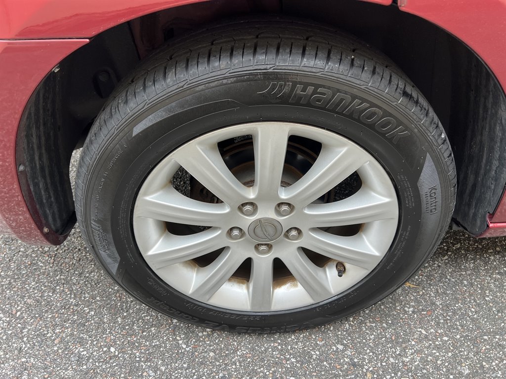 2014 Chrysler 200 - $4,199