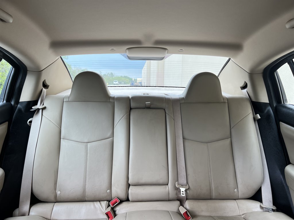 2014 Chrysler 200 - $4,199