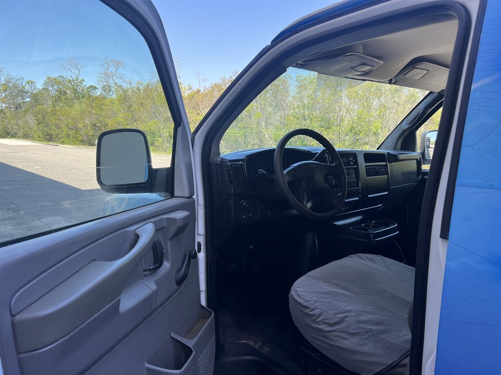 2006 Chevrolet Express 2500 2500 photo