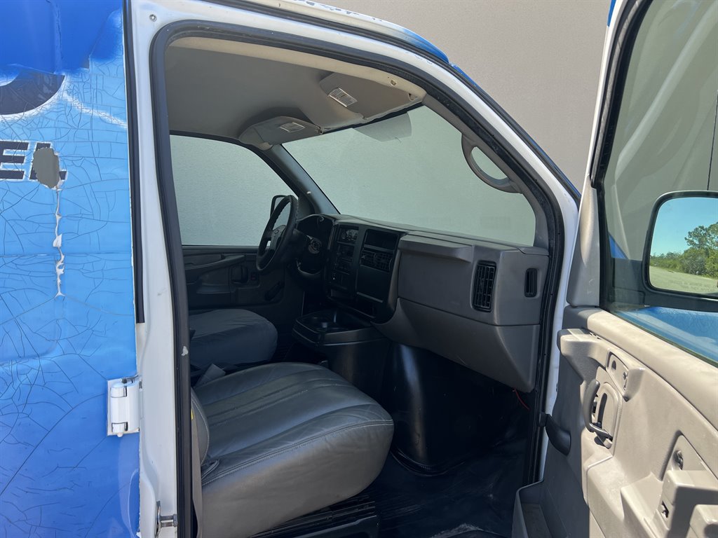 2006 Chevrolet Express 2500 2500 photo