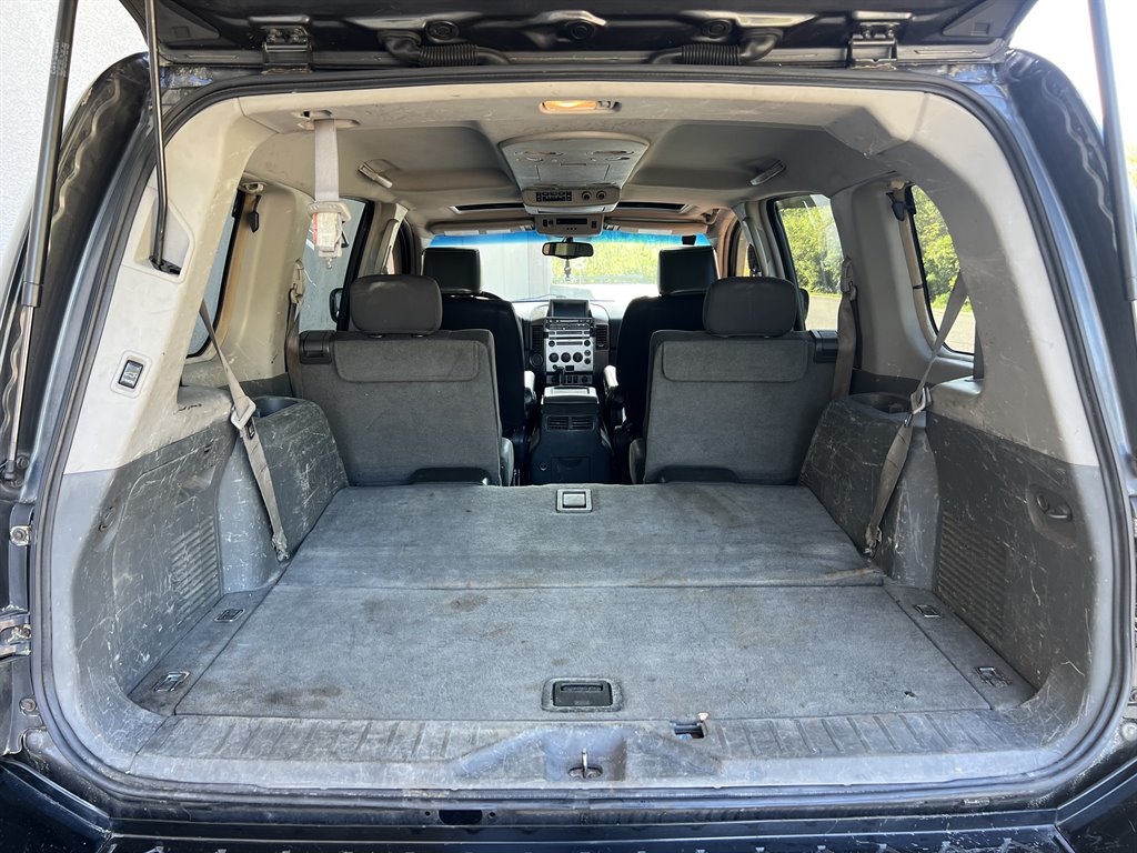 2005 Nissan Armada SE photo