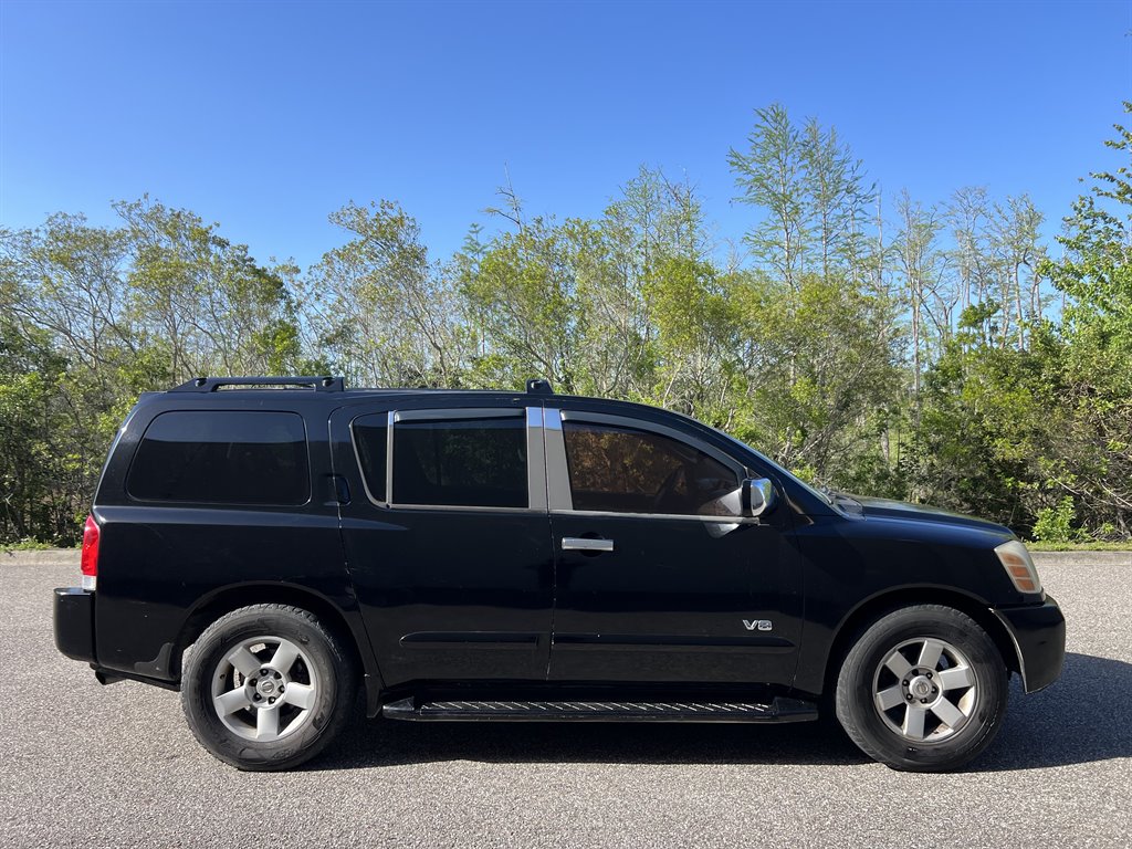 2005 Nissan Armada SE photo