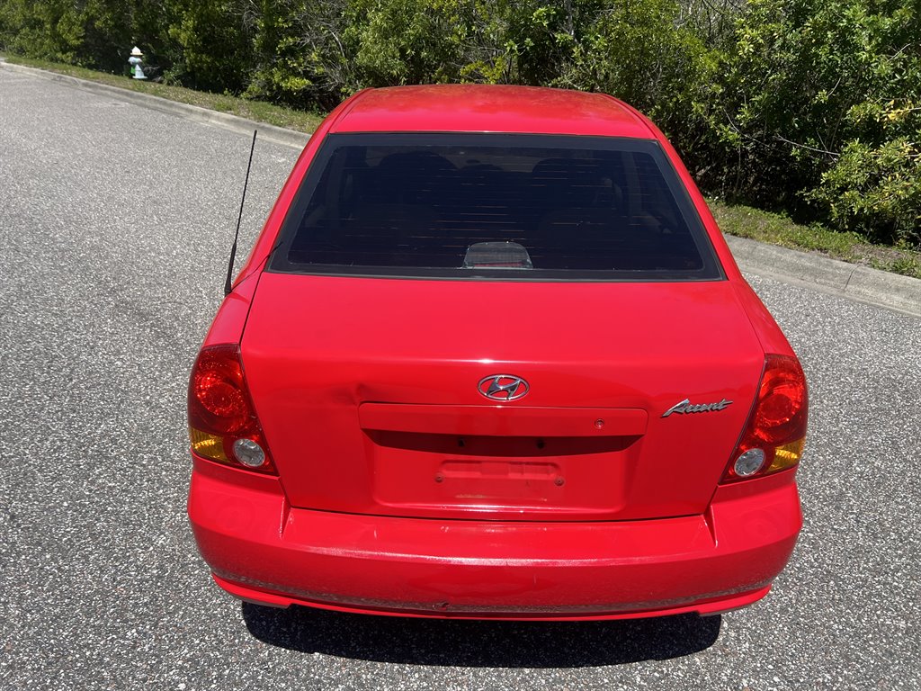 2005 Hyundai Accent GLS photo