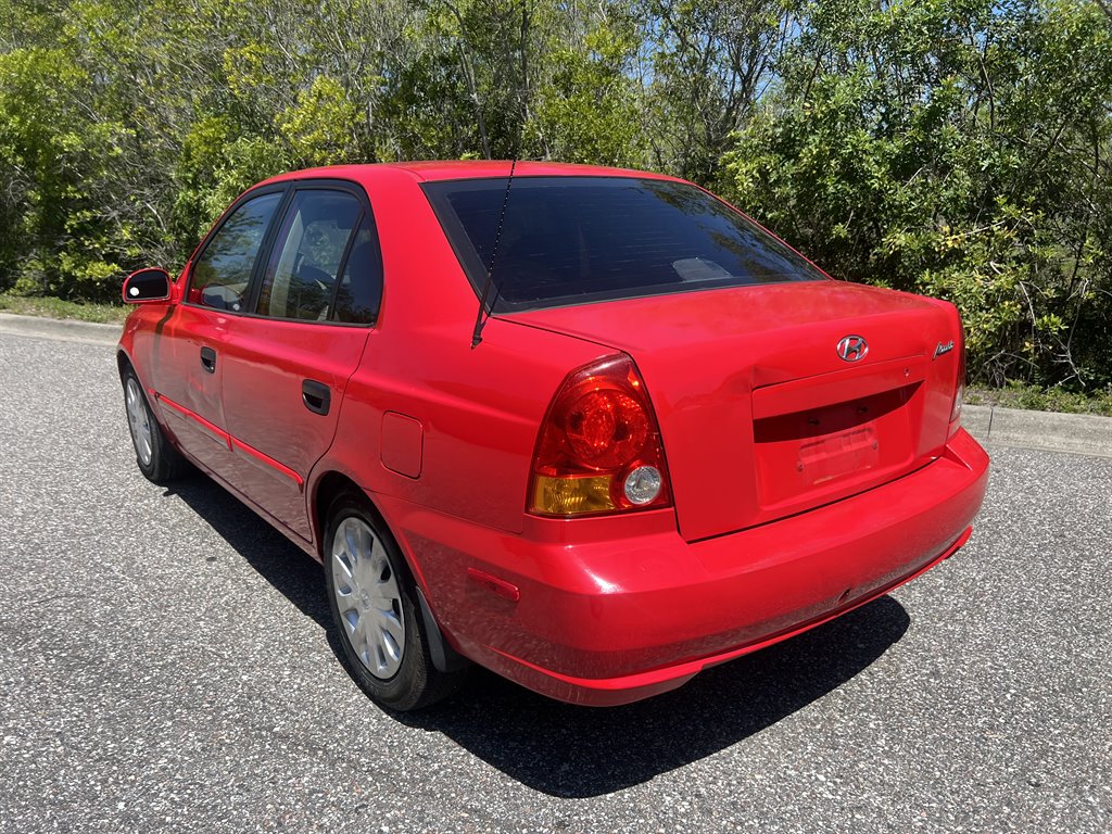 2005 Hyundai Accent GLS photo