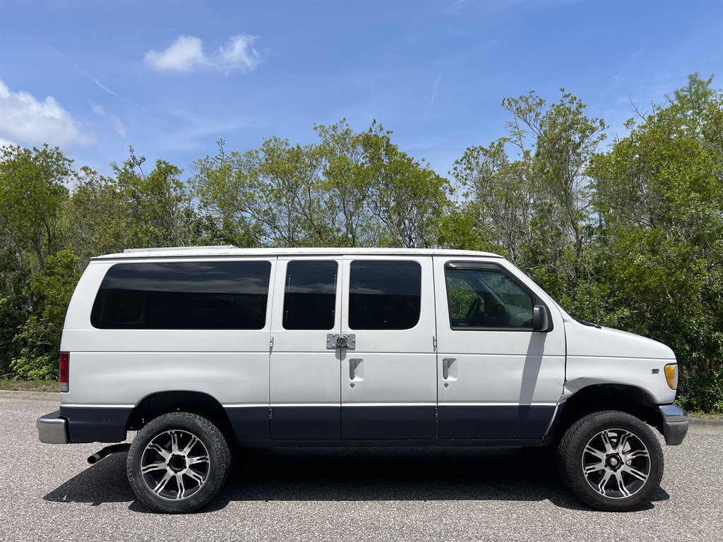 1998 Ford E-150 - $4,999