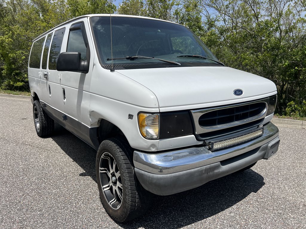 1998 Ford E-150 - $4,999